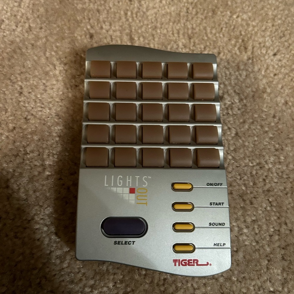 Vintage 1995 Tiger Lights Out Game